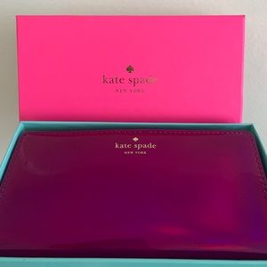 NWOT Kate Spade Wallet (never used)